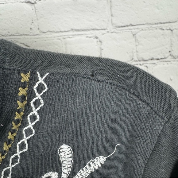 Frazzle Dark Gray Long Sleeves Embroidered Top Size Small - Picture 5 of 7